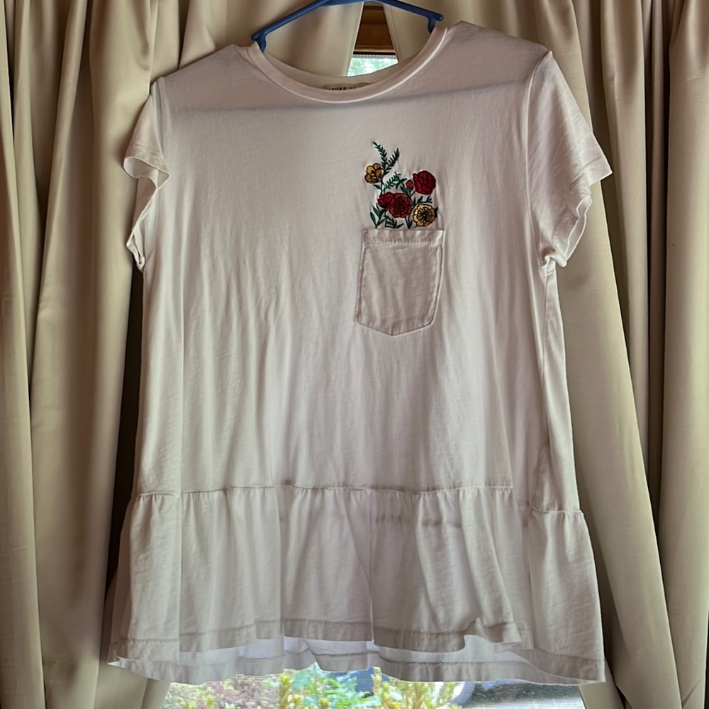 Gently Used Urban Outfitters Embroidered Flower Pocket Peplum Tee